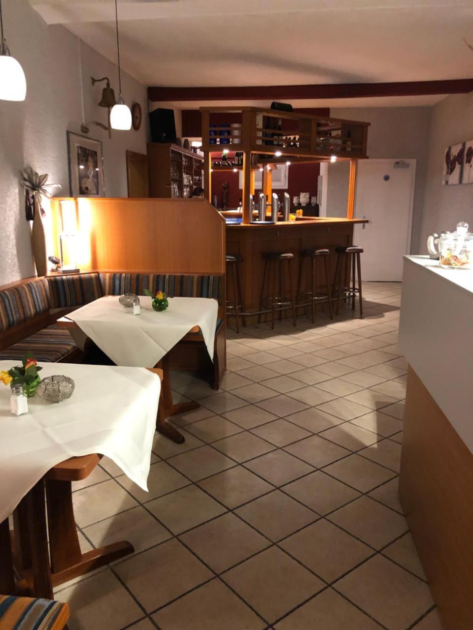 & Restaurant Blume *